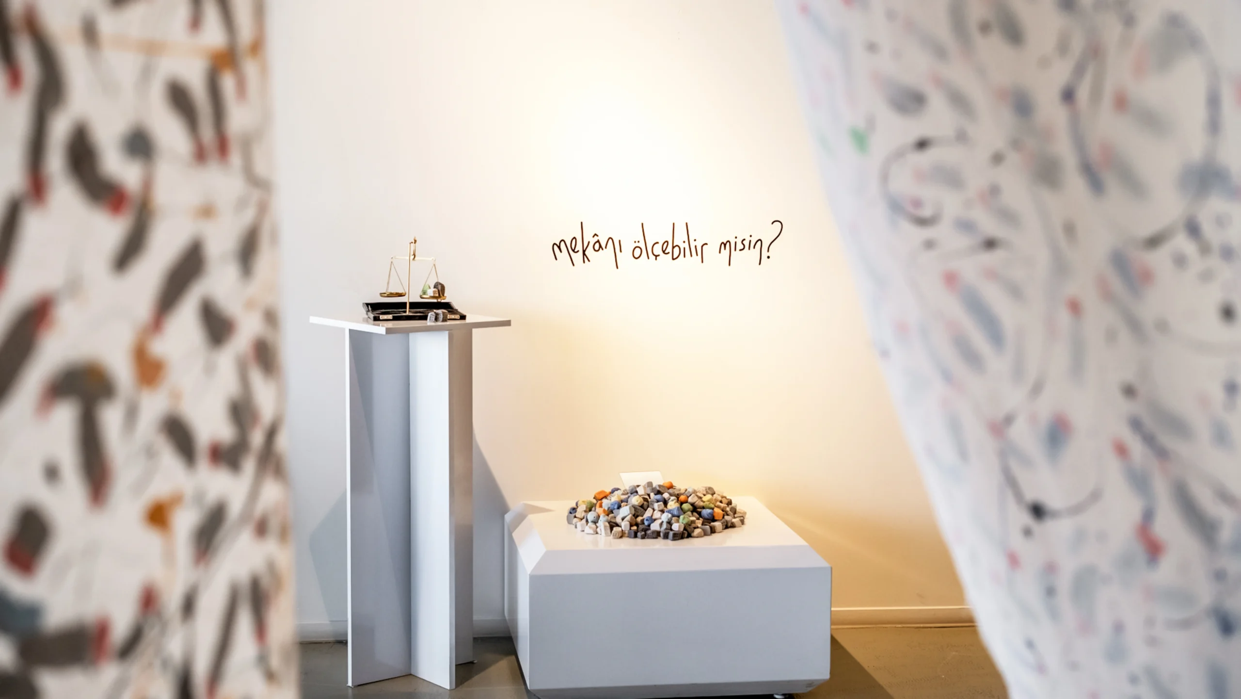 cansu-dinc-exhibitions-welcome-to-my-head-kafamin-icine-hosgeldiniz-5
